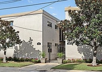 1233 Marais St 1 Bed Apartment for Rent - Photo Gallery 13