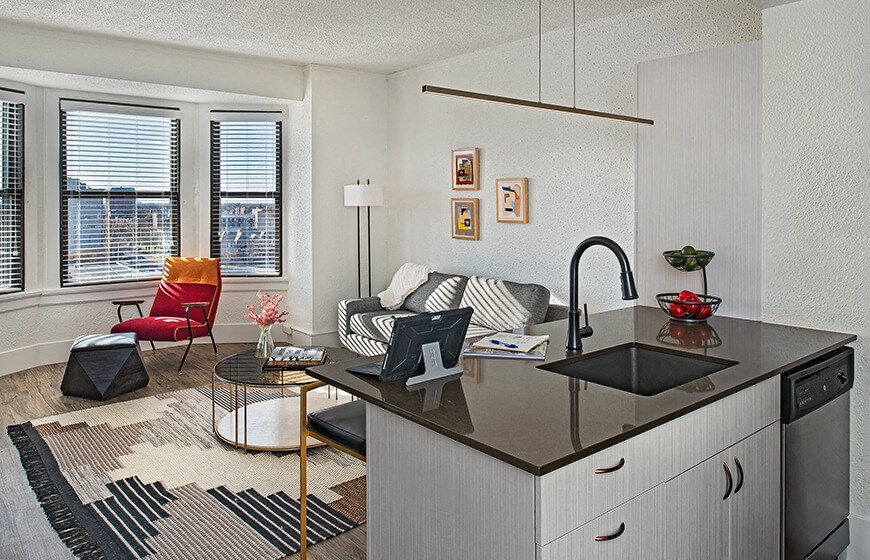 a photo of an apartment