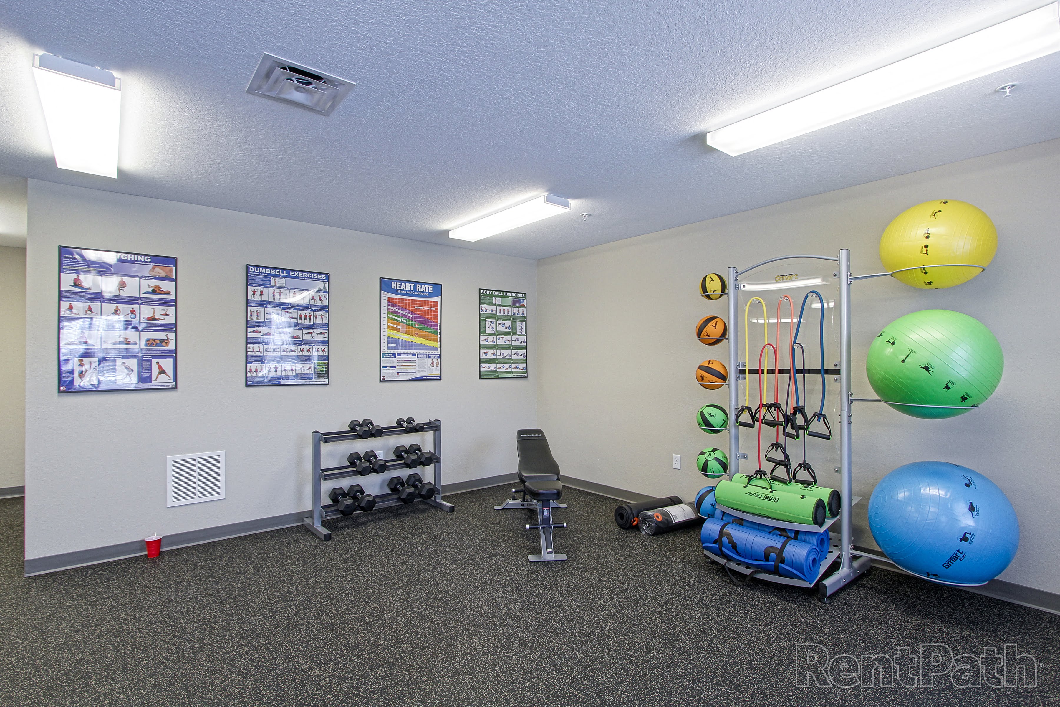 Niles Family Fitness Center FitnessRetro