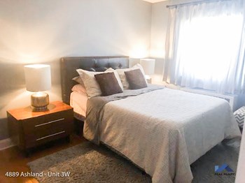 4889-91 N. Ashland Ave. 1 Bed Apartment for Rent - Photo Gallery 6