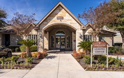 exterior shot for san antonio apartments