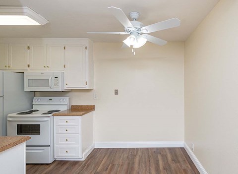 Kitchen and dining area