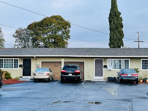 Parking in from of building