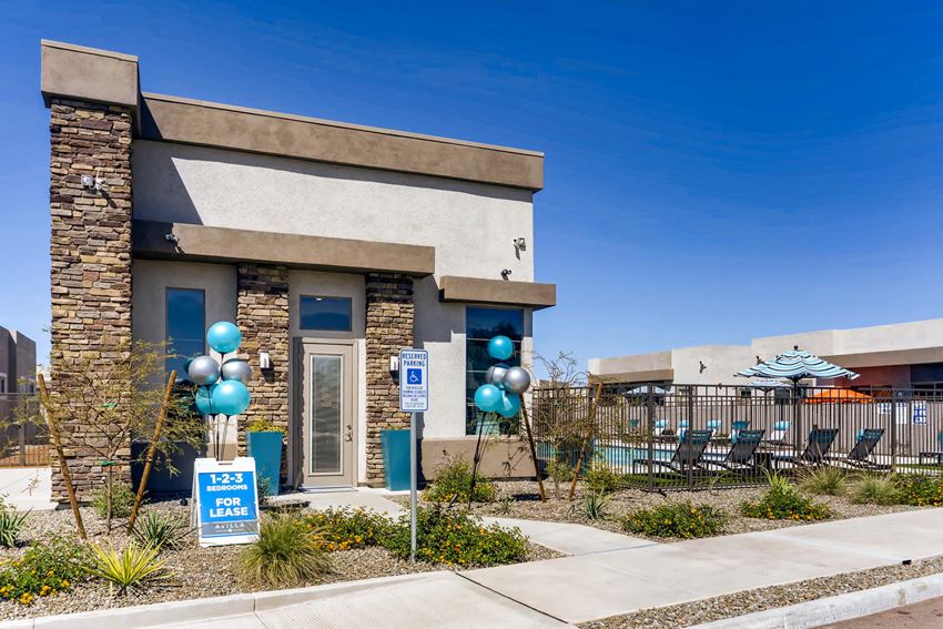 Avilla Centerra Crossing