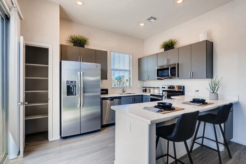 Avilla Centerra Crossing