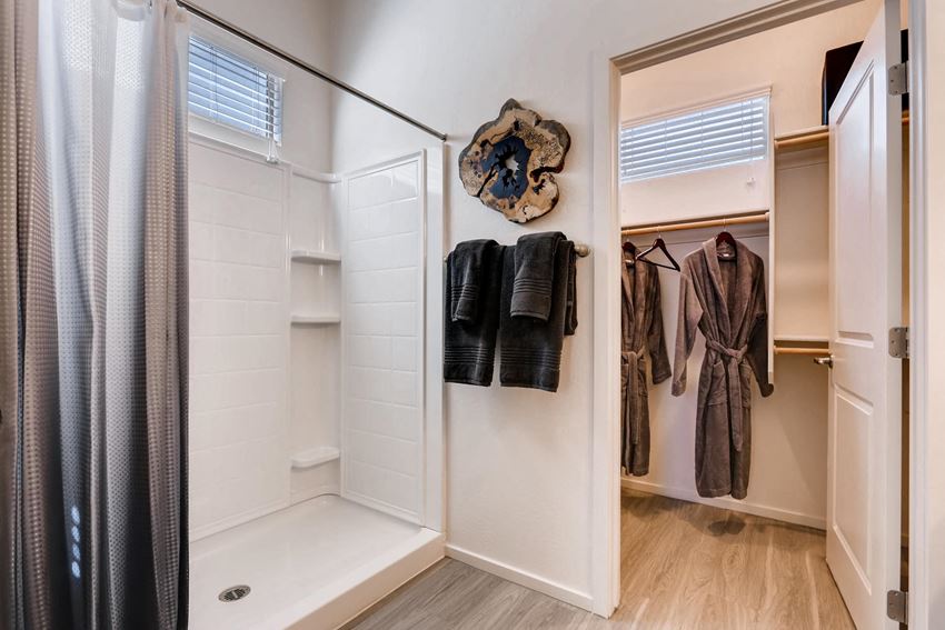 Avilla Centerra Crossing