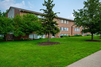 25108 Hoover Rd. Studio-2 Beds Apartment for Rent - Photo Gallery 2