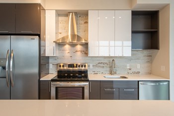 Kitchen Kitchen at 672 Flats, Virginia - Photo Gallery 3