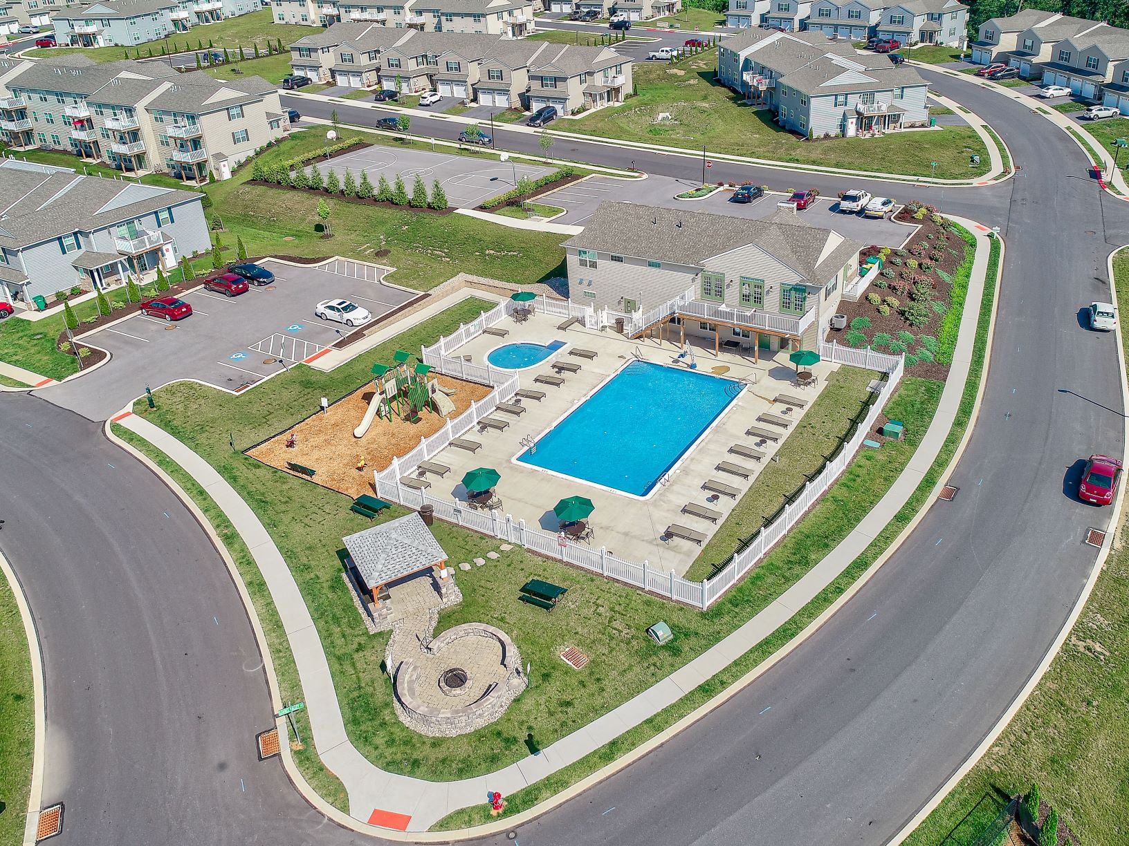 Aerial shot of property and amenities