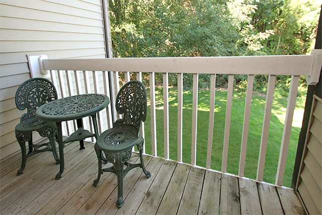 Balcony at McClellan Estates Apartments, Marshall, MI, 49068