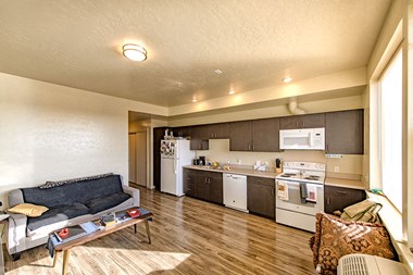 2200 W. Fairview 1 Bed Apartment for Rent