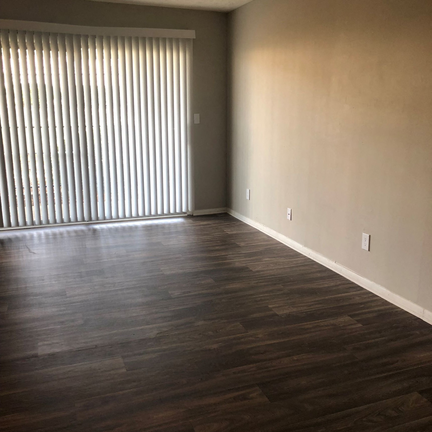 Unfurnished Living Area at The Indigo, Atlanta