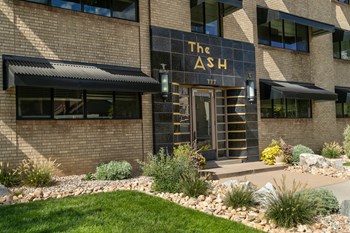 777 N Ash St 1-2 Beds Apartment for Rent - Photo Gallery 2