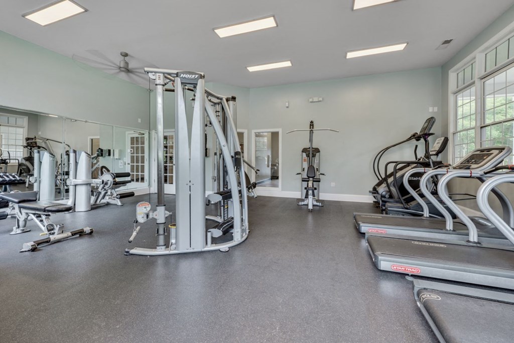 the gym at the monarch luxury apartments