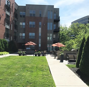 3240-3250 Whitfield Avenue 1-2 Beds Apartment for Rent - Photo Gallery 6