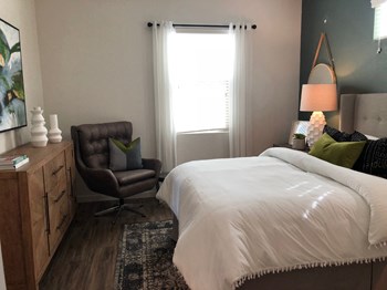 Spacious Bedroom at Avilla Camelback Apartments in Phoenix Arizona - Photo Gallery 6