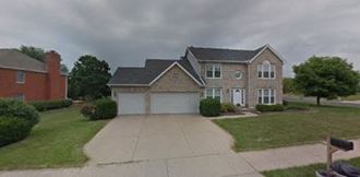 7202 N Benjamin Ct 4 Beds Apartment for Rent