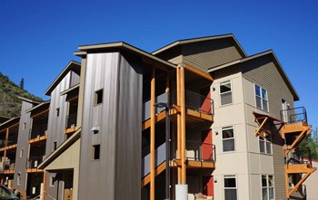 1303 E. Broadway 1-2 Beds Apartment, Affordable for Rent - Photo Gallery 2