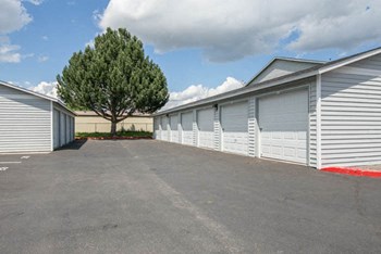 1250 34th Street Studio-3 Beds Apartment, Affordable for Rent - Photo Gallery 3