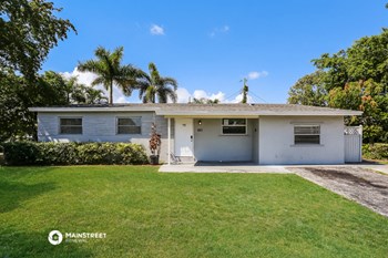 421 SW 64th Terrace 4 Beds House for Rent - Photo Gallery 4