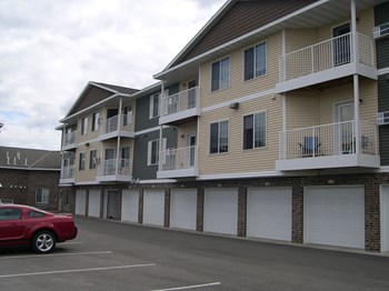401 4th Ave SE 1-3 Beds Apartment for Rent - Photo Gallery 4