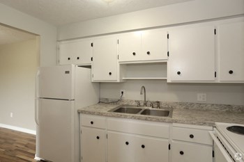 624 Highland Dr. 1-2 Beds Apartment for Rent - Photo Gallery 15