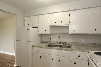 664 Highland Dr. 2 Beds Apartment for Rent - Photo Gallery 11
