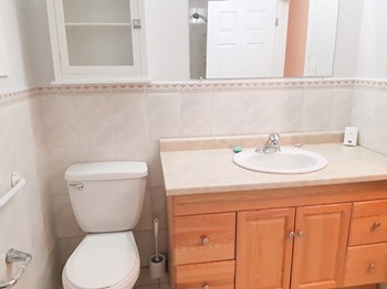 123 Fennell Avenue East 3 Beds Apartment for Rent - Photo Gallery 5