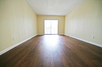 14850 W. DIXIE HWY Studio-2 Beds Apartment for Rent - Photo Gallery 6