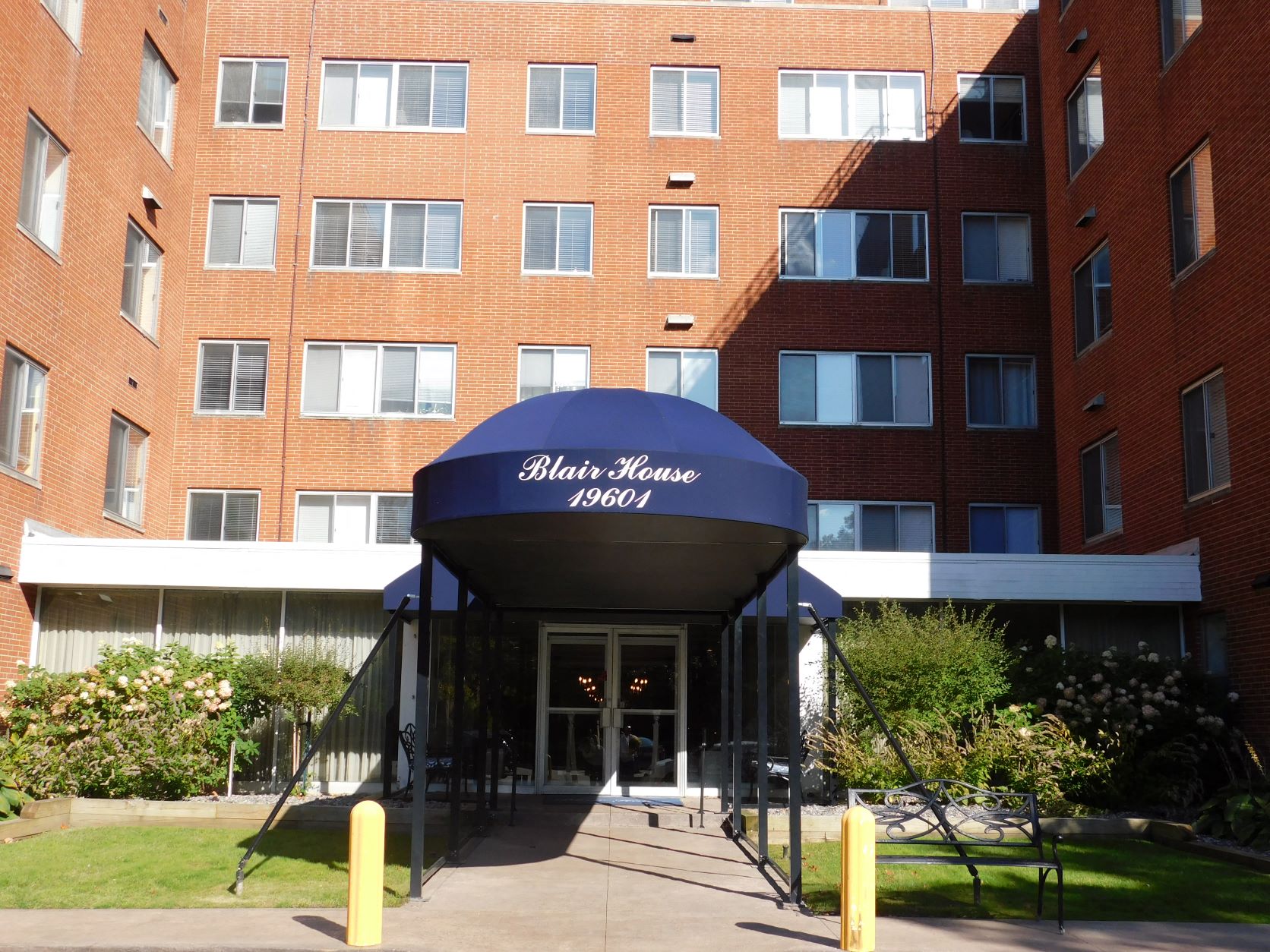 the building where the hotel is located is shown