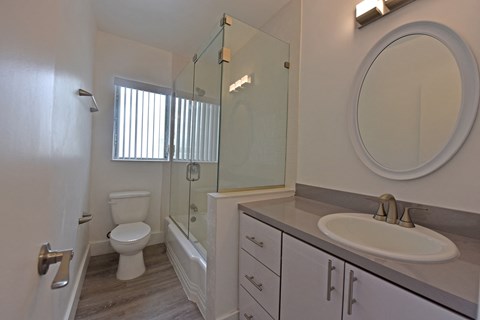 Crestview Apartments