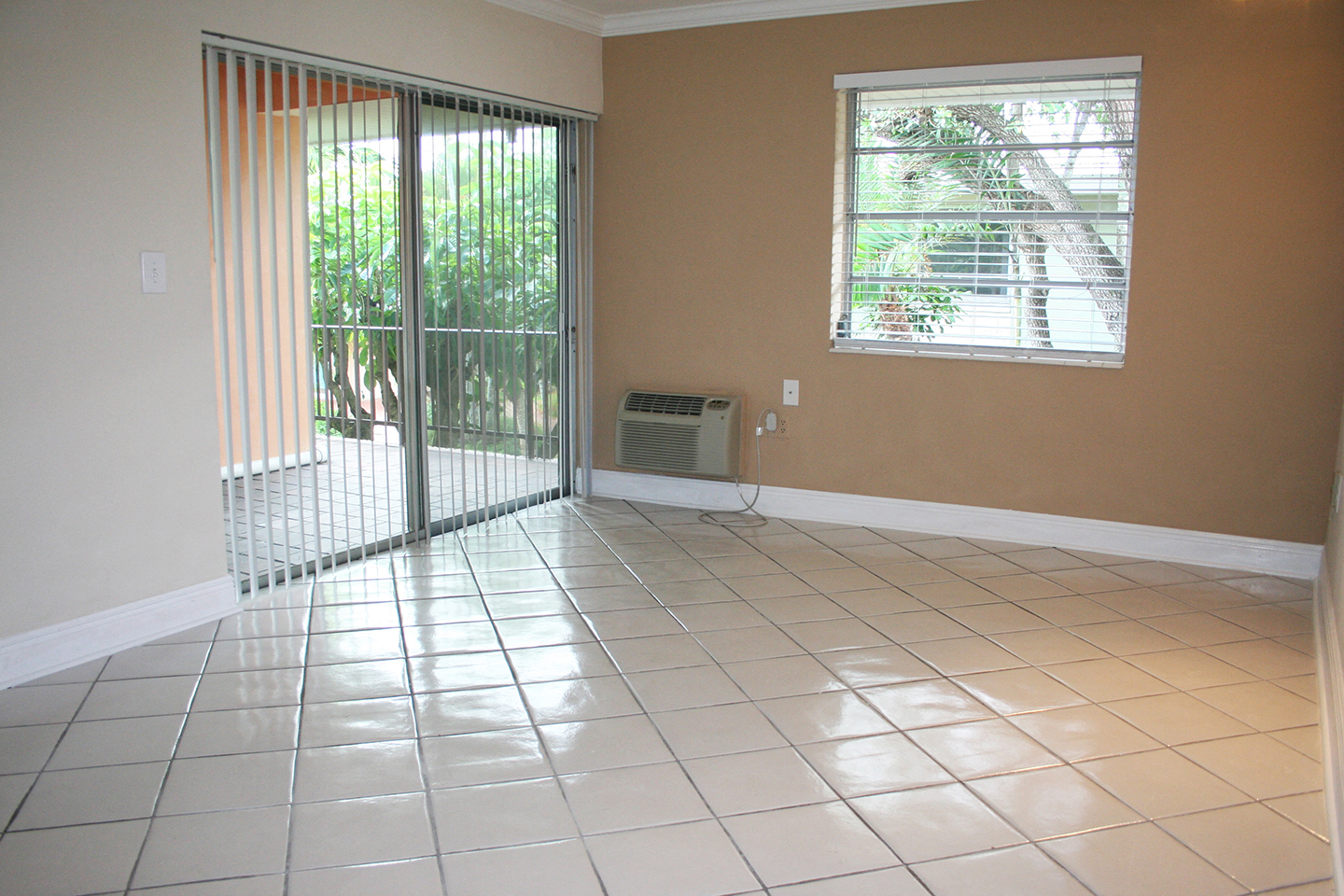 ONE BEDROOM LIVING ROOM