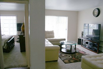 13890 NE 3RD COURT 1-2 Beds Apartment for Rent - Photo Gallery 6