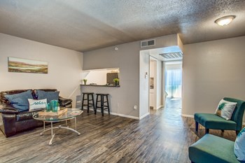 11300 Roszell St 1-2 Beds Apartment for Rent - Photo Gallery 3