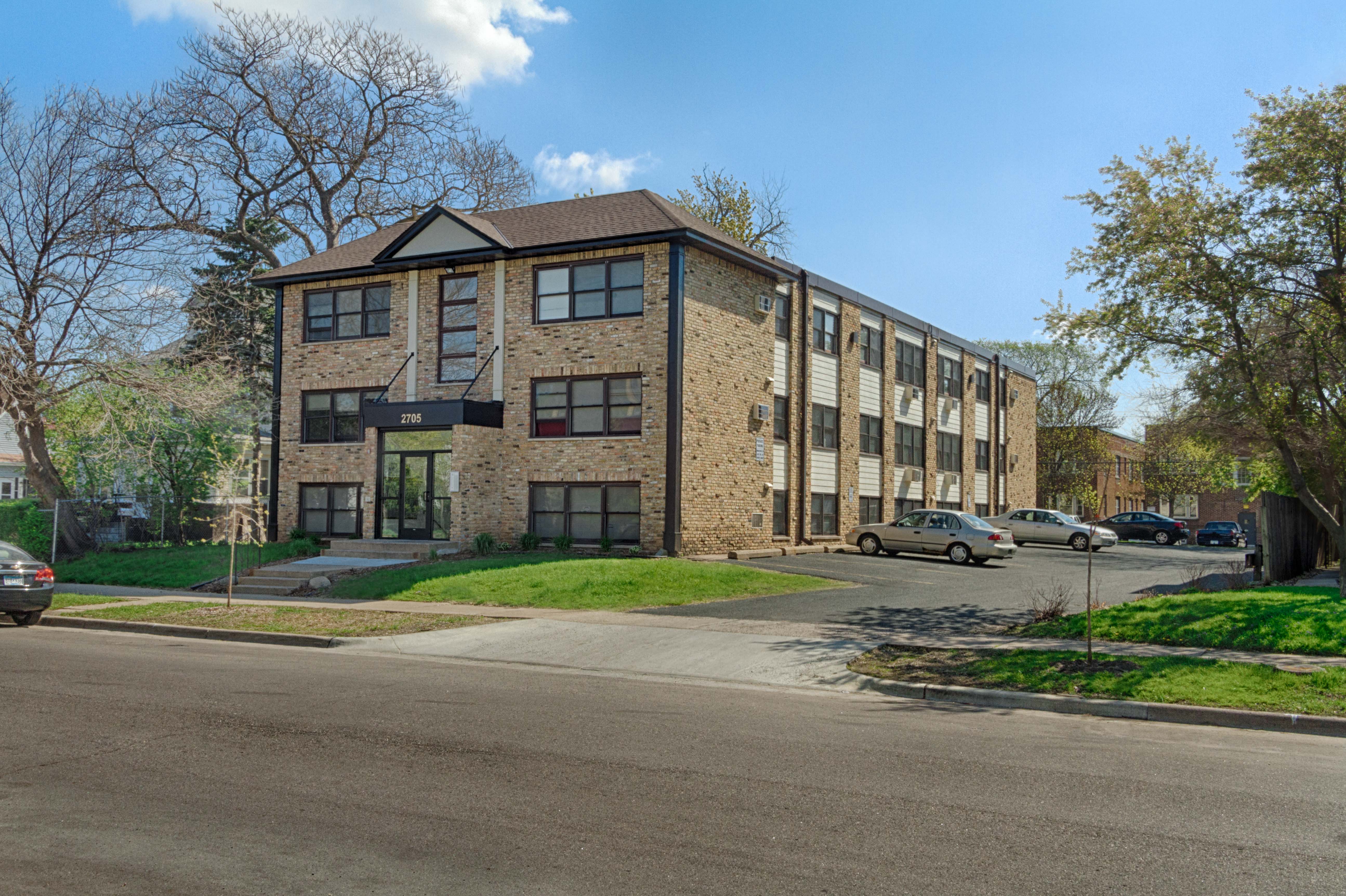 Elegant Exterior View Of Property at Greenway Apartments, Minnesota
