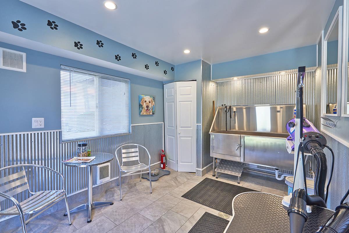 Dog Wash Station at Sloan's Lake Apartments in Lakewood, CO