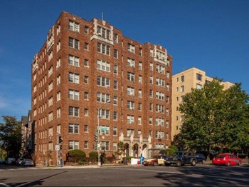 3206 Wisconsin Ave. NW Studio-2 Beds Apartment for Rent - Photo Gallery 5