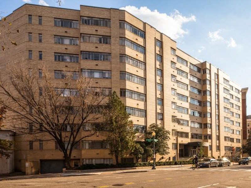 Gelmarc Towers apartments