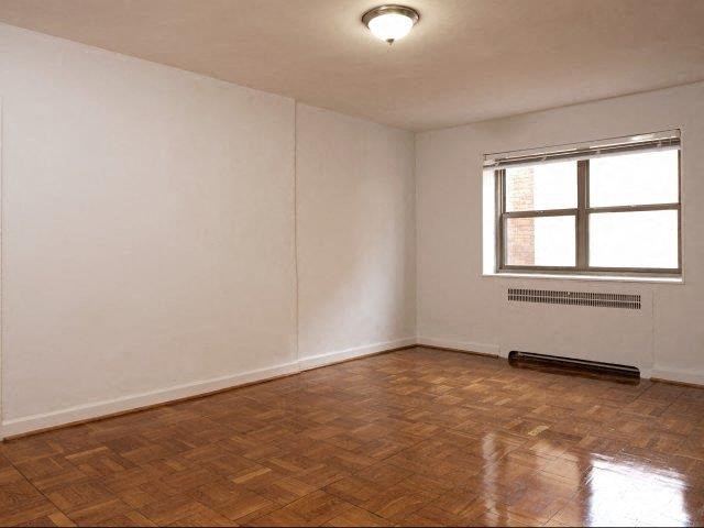 Large Windows At Macomb Gardens Apartments In Washington D.C.