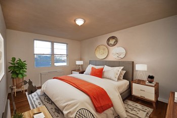 4887 Battery Lane 1-2 Beds Apartment for Rent - Photo Gallery 3