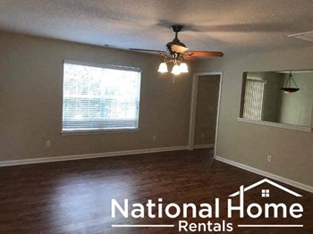 240 Crimson Oak Dr 3 Beds House for Rent - Photo Gallery 4