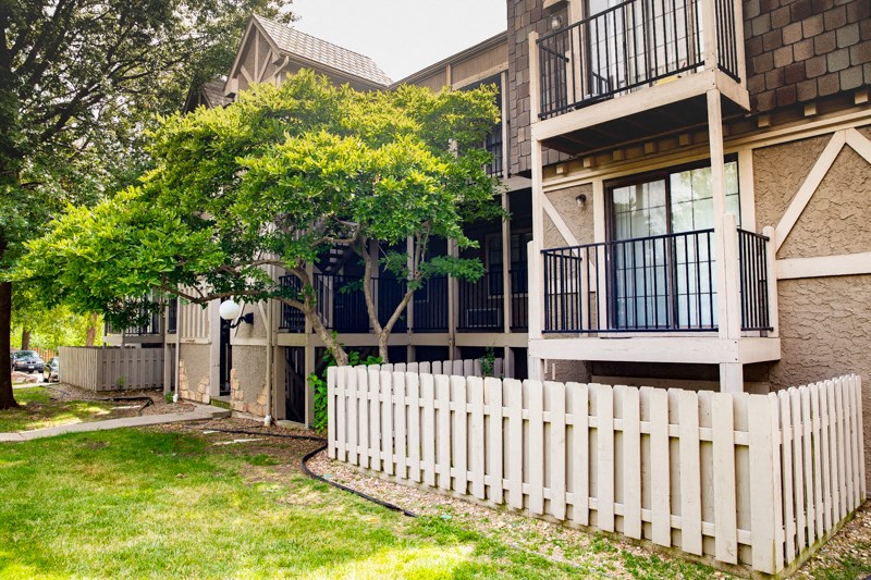 the building in which the apartment is located