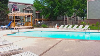 416 SE 3rd Street 1-2 Beds Apartment for Rent - Photo Gallery 4