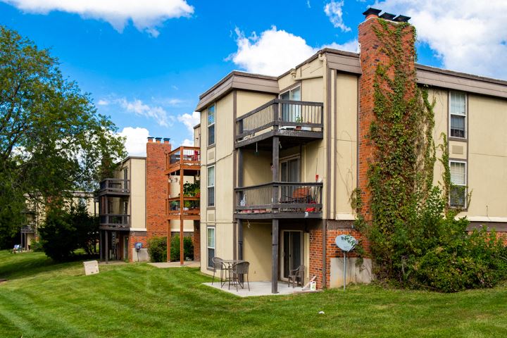7005 N Bales Studio-2 Beds Apartment for Rent - Photo Gallery