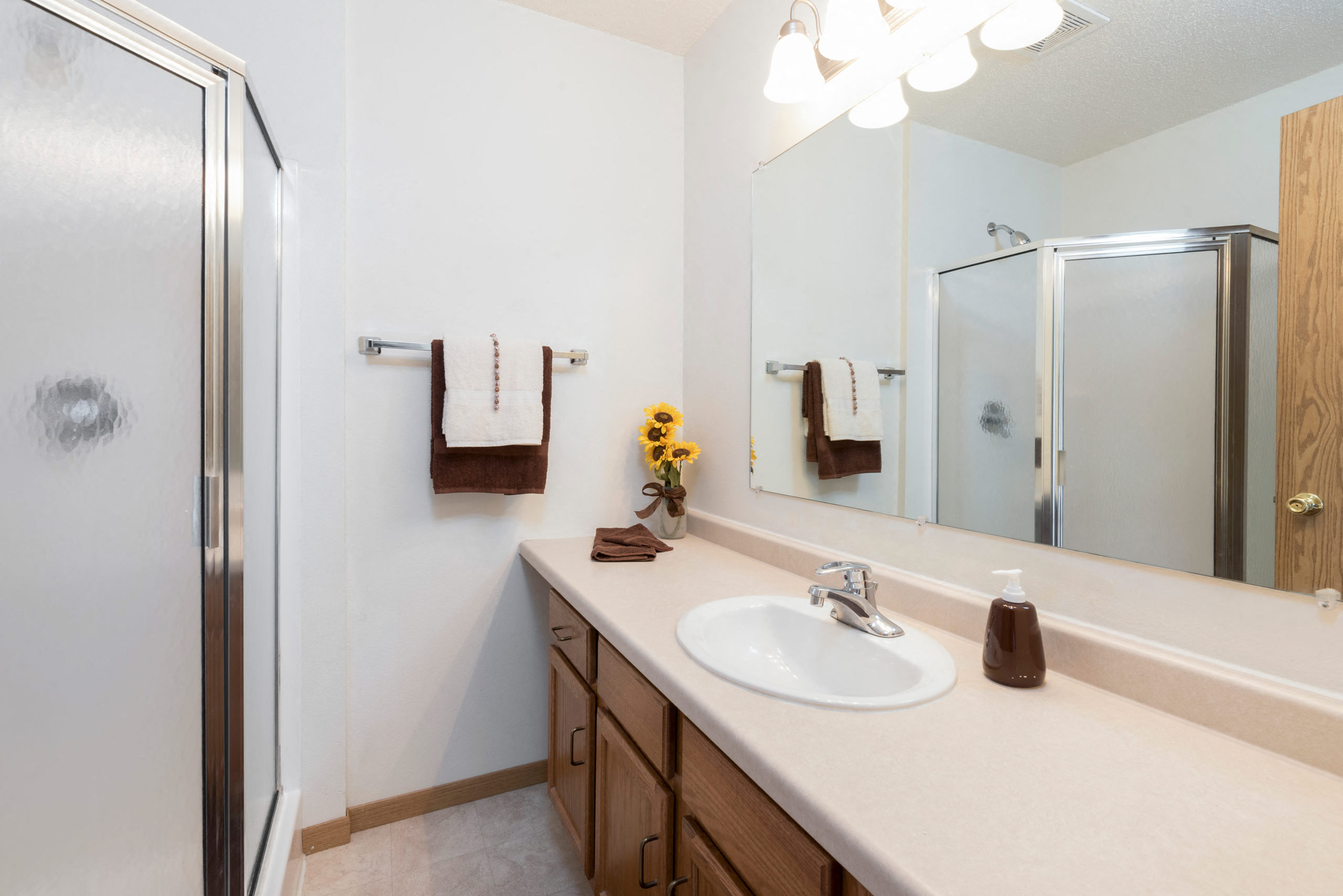 Pebble Creek Townhomes | Bathroom