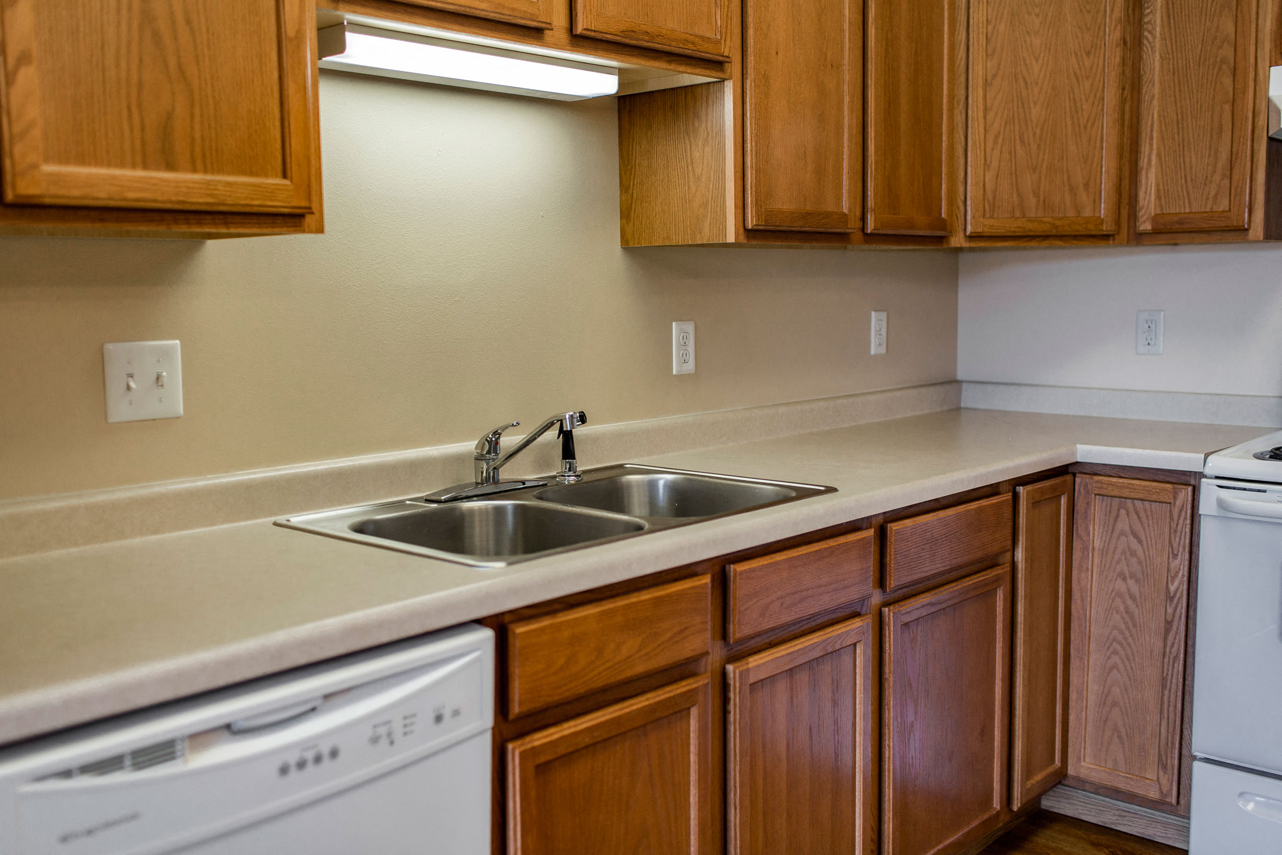 Sunset Ridge Apartments | 1 Bedroom | Kitchen