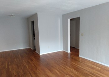 3239 Bishop Street Studio-1 Bed Apartment for Rent - Photo Gallery 2