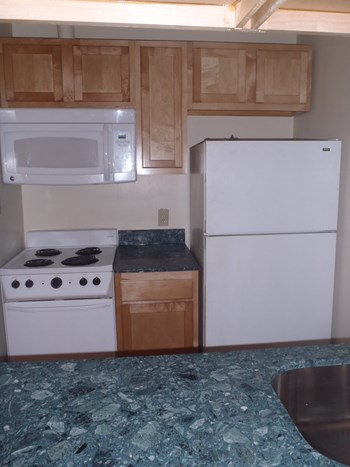 2065-2085 Clifton Avenue 1 Bed Apartment for Rent - Photo Gallery 4