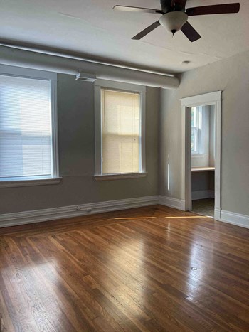 3241 Jefferson Avenue 2 Beds Apartment for Rent - Photo Gallery 6