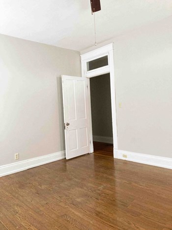 3241 Jefferson Avenue 2 Beds Apartment for Rent - Photo Gallery 5